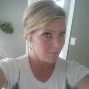 Meet your Posher, Kari