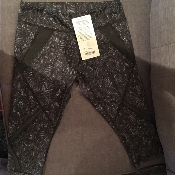 Lululemon crop