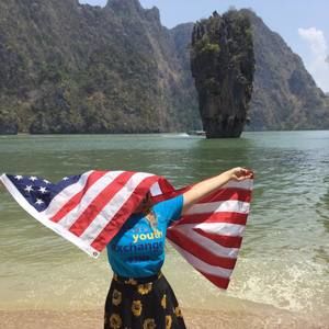 Meet your Posher, Rebecca