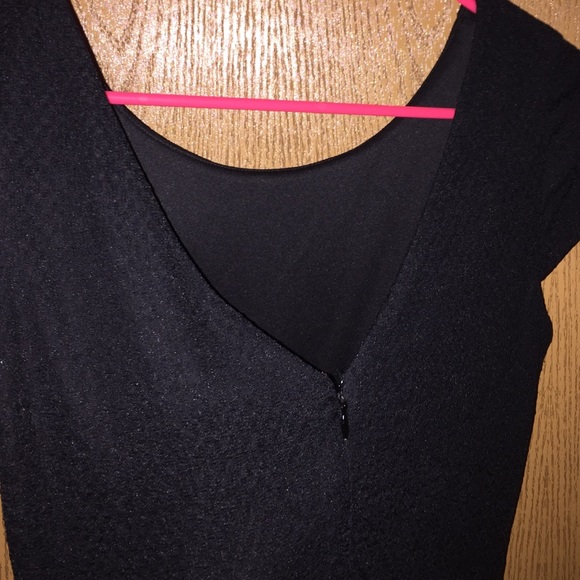 Black Pattern Spring Dress - Picture 2 of 3