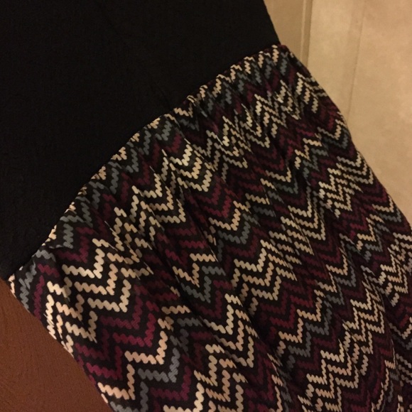 Black Pattern Spring Dress - Picture 3 of 3