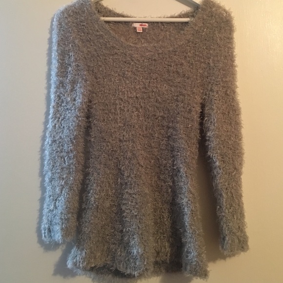 Light-weight sweater - Picture 1 of 4