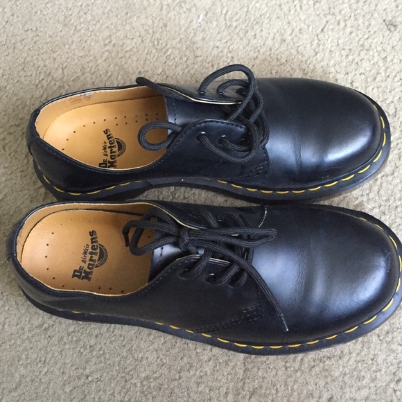Smooth leather Doc Marten oxfords