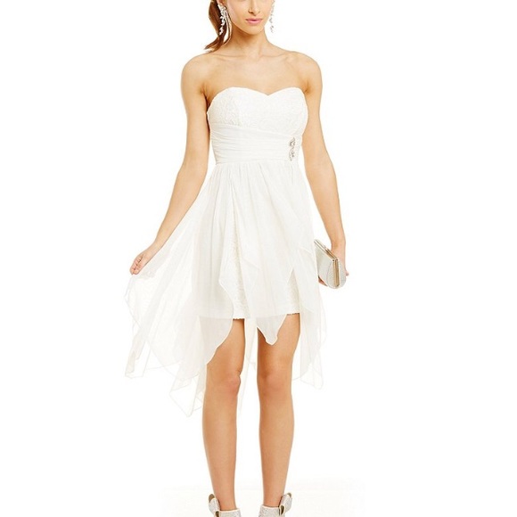 Dresses & Skirts - Short Dillard's Prom Dress