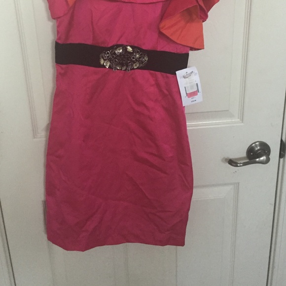 Dress - Picture 2 of 3