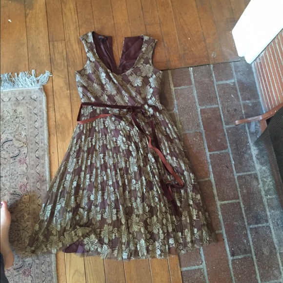 CYNTHIS HOWIE DRESS - Picture 1 of 3