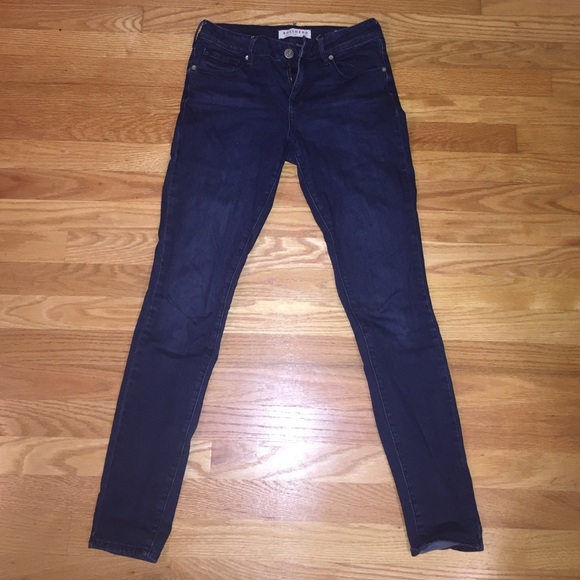Skinny jeans