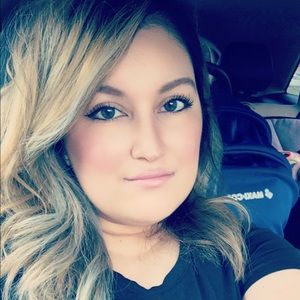 Meet your Posher, Lisandra