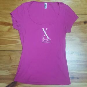 Pink t-shirt X-rated liqueur. Size medium