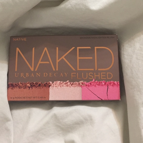 Urban decay Naked Flushed