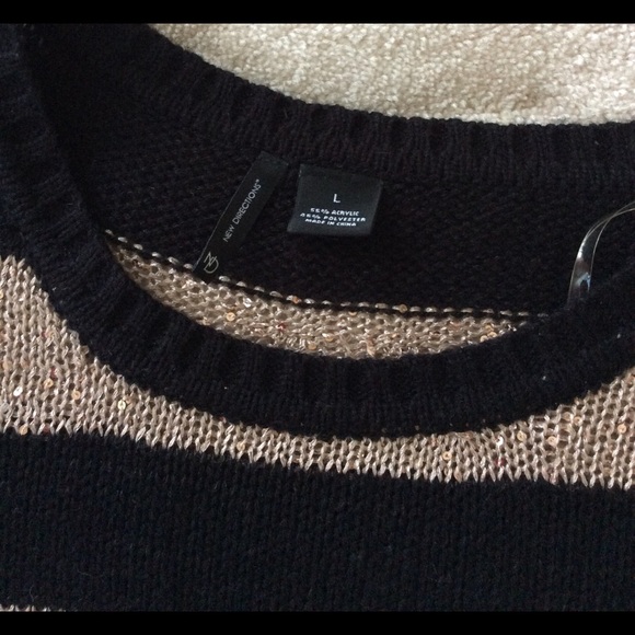 Sweater - Picture 2 of 3