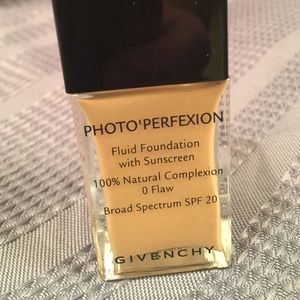 Givenchy Photo Perfexion in Perfect Gold