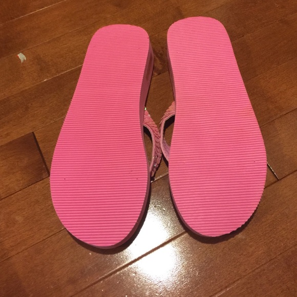 Colin Stuart Flip Flops with Sequence - Picture 3 of 3