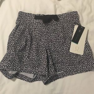 Lululemon spring break away shorts