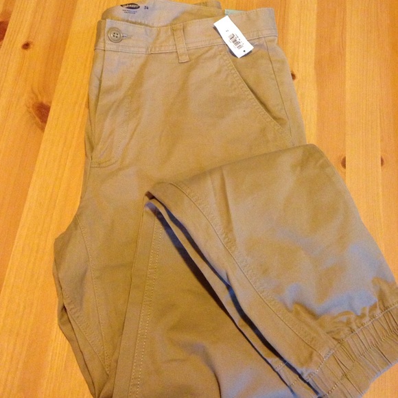 Men's khakis