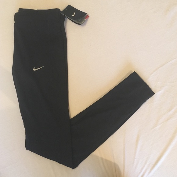 NWT Nike Essential tights w/zipper and mesh. Sz S