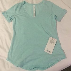 Lululemon love tee v neck