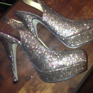 Steve Madden silver glitter platform heels
