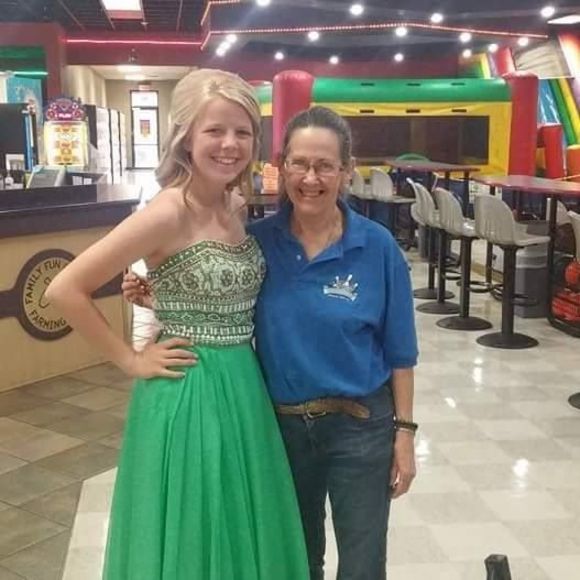 Meet your Posher, Lori