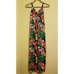 DEREK HEART Spaghetti strap floral maxi dress