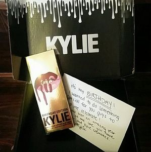 Kylie Jenner Limited Edition Leo Lipkit