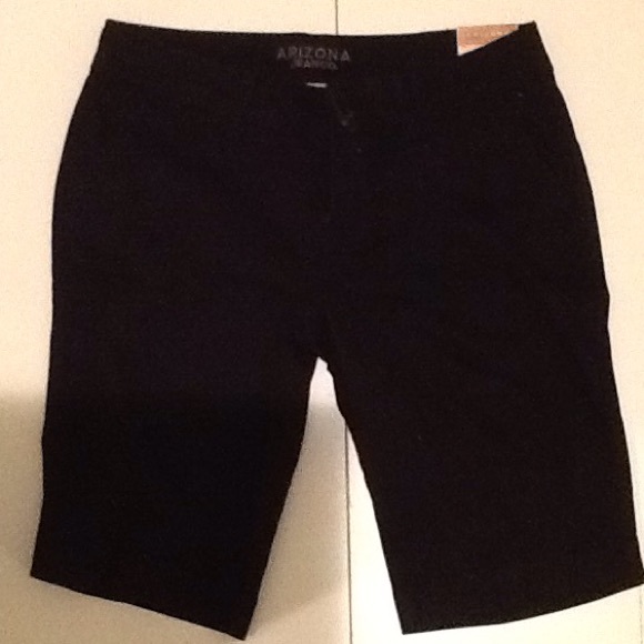 NEW BERMUDA SHORTS
