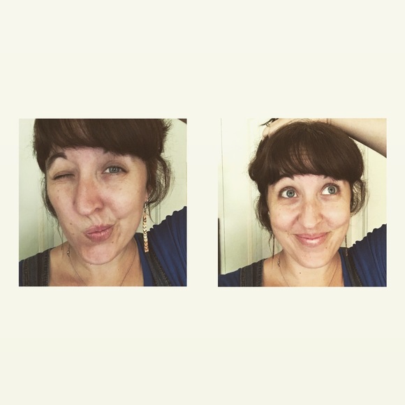 Meet your Posher, Sarah. Bookmark me! - Picture 3 of 4