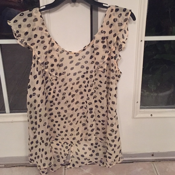 Black and cream polka dot BGBG top