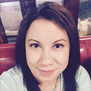 Meet your Posher, Aleida