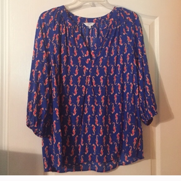 Crown & Ivey seahorse shirt. Size large