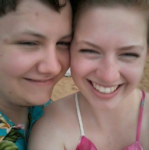 Meet your Posher, Marie