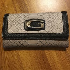 Guess Wallet