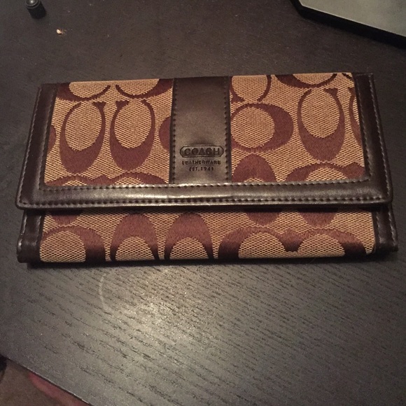 3 fold checkbook wallet