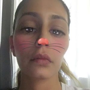 Meet your Posher, Shirly