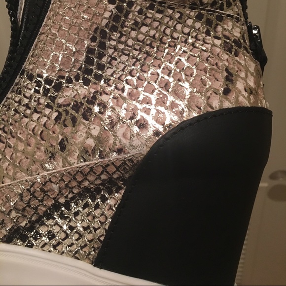 *SOLD*NIB Embossed Leather Hi Top Wedge Sneaker - Picture 4 of 4