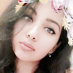 Meet your Posher, Veronica