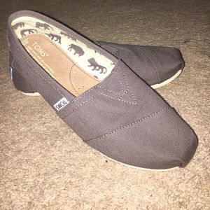 Ash Grey Toms Woman's Size 8