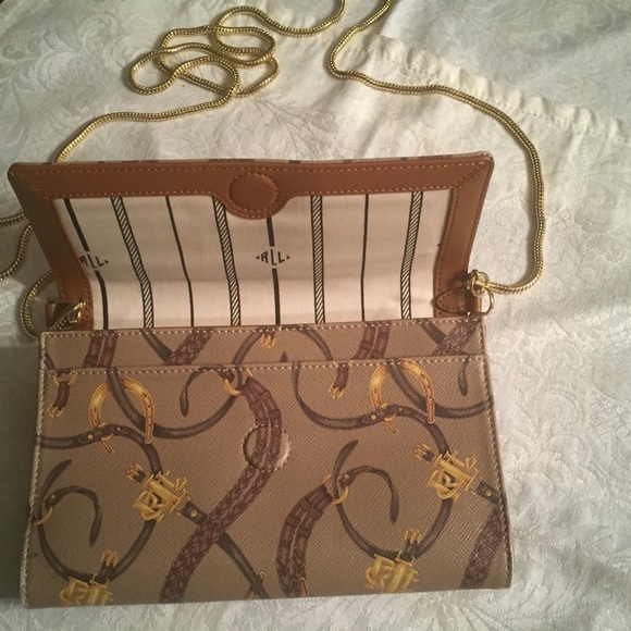 👝👝Brand New Brown Ralph Lauren Clutch👝👝
