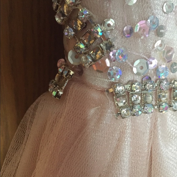 Dress - Picture 3 of 4