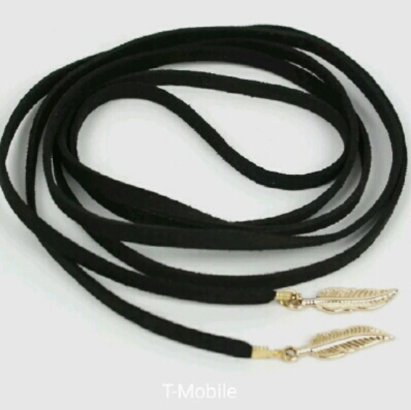 Uniquely Chic boho choker - Picture 2 of 3