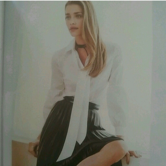 Uniquely Chic boho choker - Picture 3 of 3