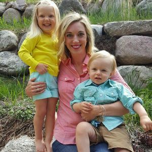 Meet your Posher, Hillary