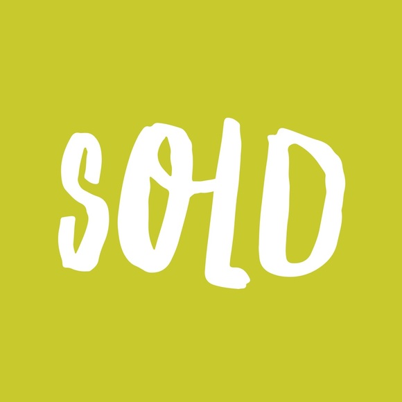 ✖️ BELOW ITEMS = SOLD ✖️