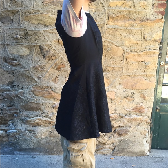 Aryn K Sleeveless Jacquard Fit and Flare Dress - Picture 3 of 4