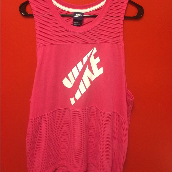 Nike athletic top