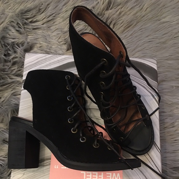 Jeffrey Campbell Cors shoes
