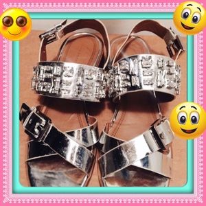 Silver embellished ZARA sandals ❤️
