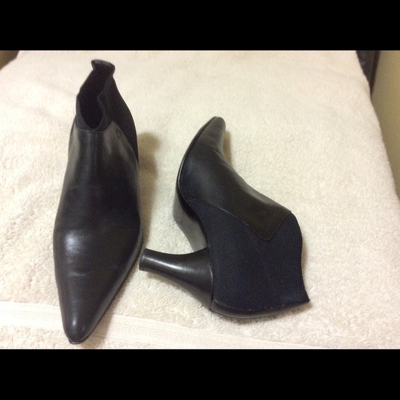 Black Ankle leather boots - Picture 3 of 4
