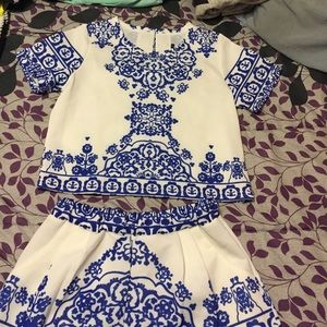 Lace pattern crop set