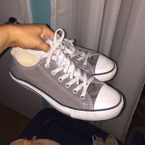 grey converse